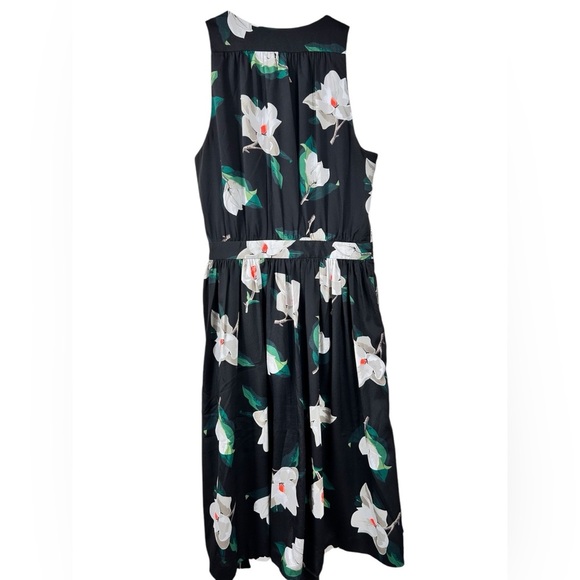 Banana Republic midi wrap dress, Size 6, black Florals, vneck, flowy Sleeveless - Picture 7 of 9
